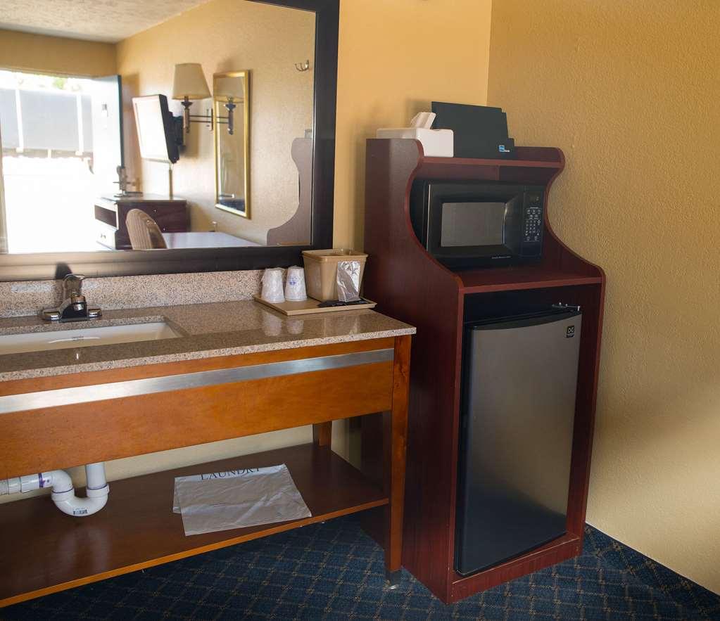 Americas Best Value Inn - Monroeville Zimmer foto