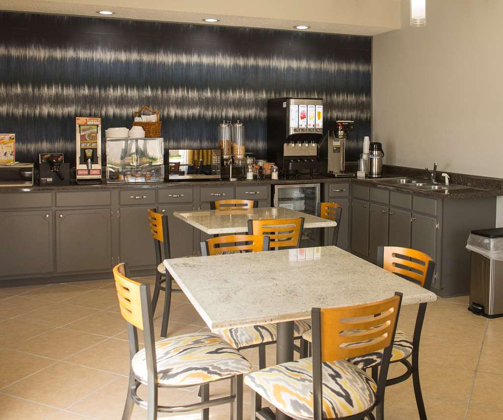 Americas Best Value Inn - Monroeville Restaurant foto
